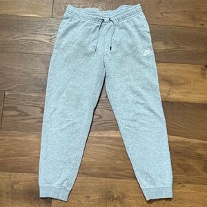 Nike Men’s Jogger Pants